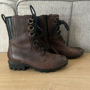 Size 7.5 Sorel combat boots